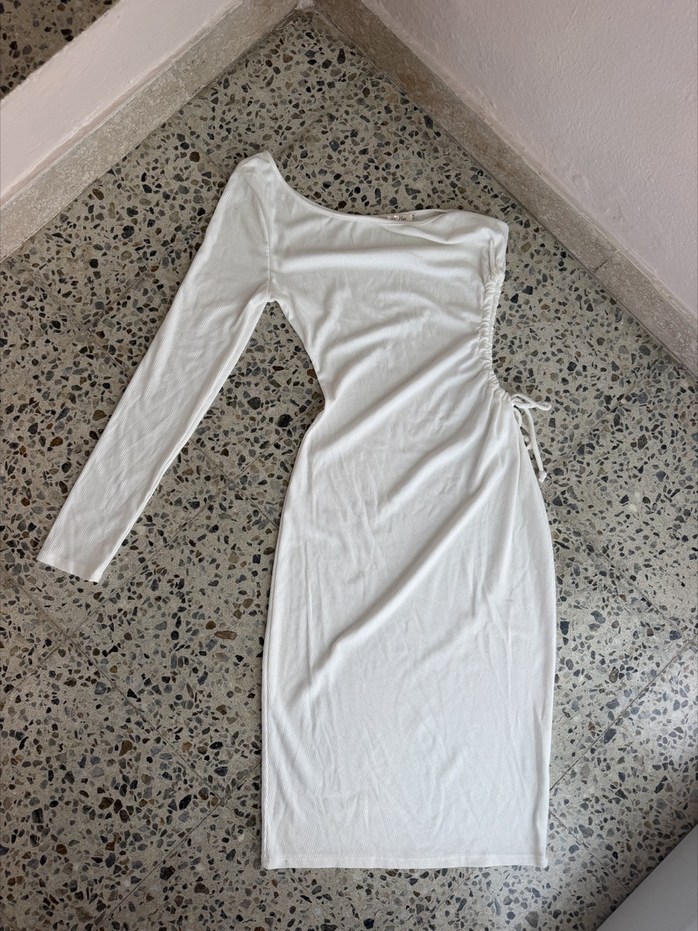 Heart & Hips White Maxi Dress Size Medium Like New